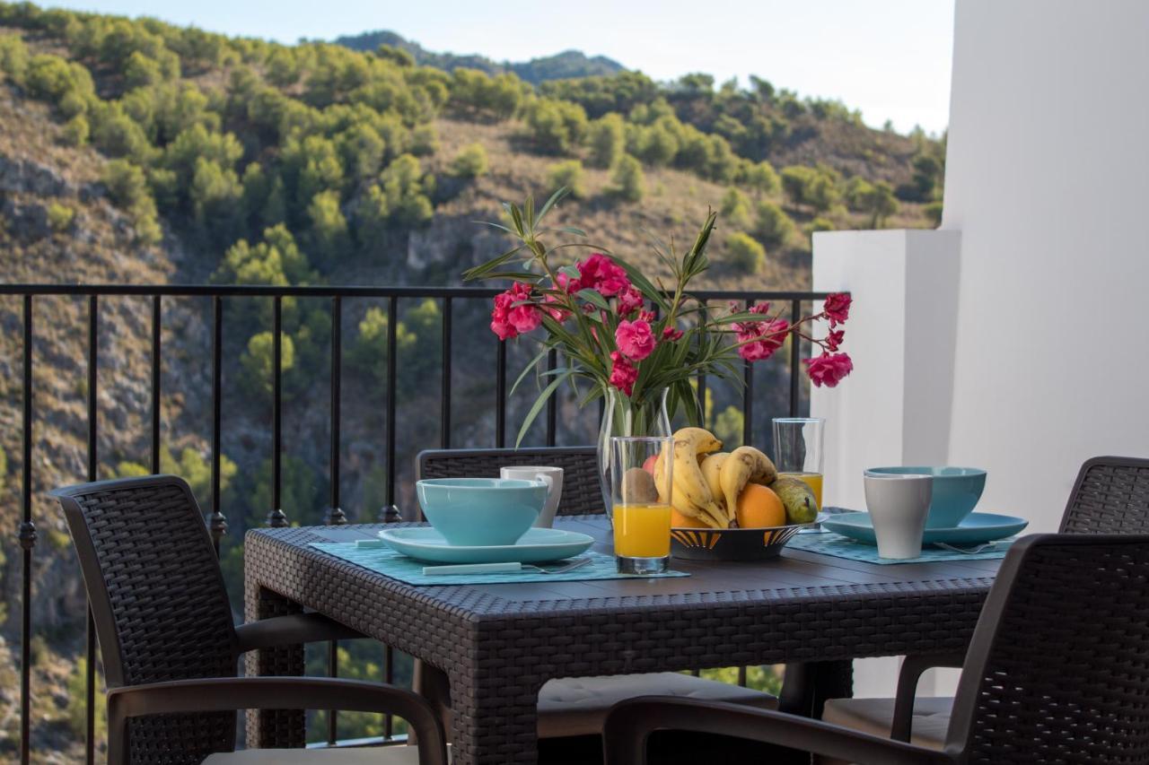 Quiet House In Village Center With Mountains Views Frigiliana Extérieur photo