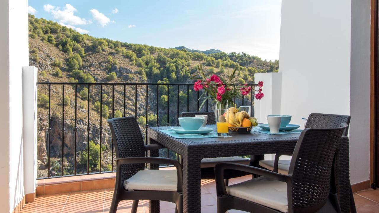 Quiet House In Village Center With Mountains Views Frigiliana Extérieur photo